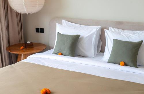 Tumbak Bayuh Villa | Hidden 5BR Gem Luxe Pool Villa near Pererenan