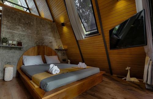 Payangan Villa | Delta Casa Ubud - A-Frame Jungle Retreat with Volcano View and Hot-Tubs