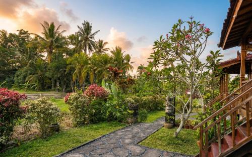 Kerambitan Cabin | Sirya Farm House