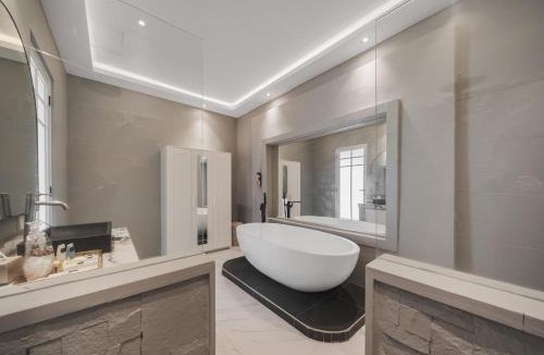 Petitenget Villa | Villa Xxtra - Luxury 4BR Villa - Sauna, Bar & Cold Plunge