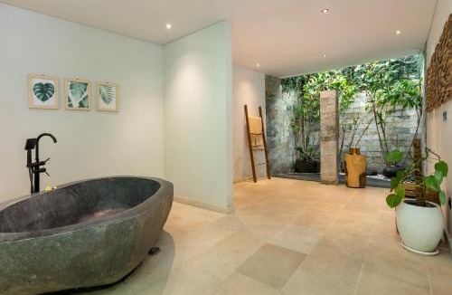 Banjar Semer Villa | Villa Reina by SooBali - Spacious & Modern near Canggu with Butler-Cook, Private Pool and Tropical Gardens