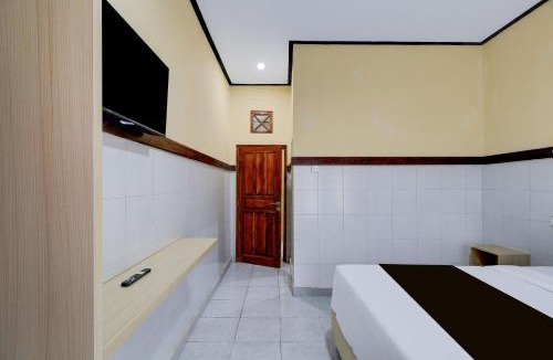 Downtown Kuta Hotel | Townhouse Oak Legian Near Legian Beach Formerly Sayang Maha Merta