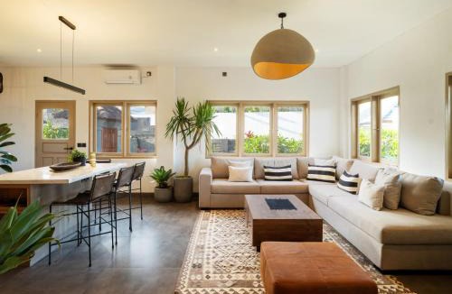 Tibubeneng Villa | Luxury Designer Villa in the Heart Of Canggu