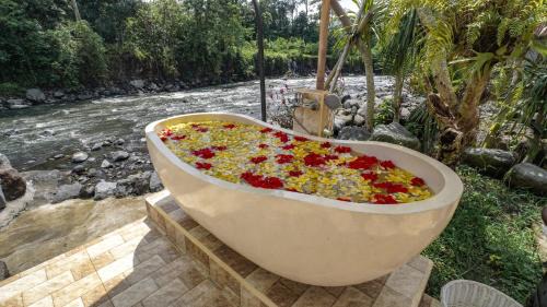 Wisma Kerta Hotel | The River Island Sidemen
