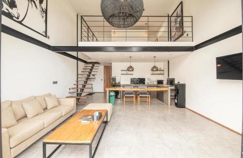 Munggu Hotel | Expansive Loft 200m from Canggu Beach Haven