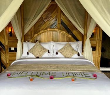 Selat Hotel | Velonia Iseh