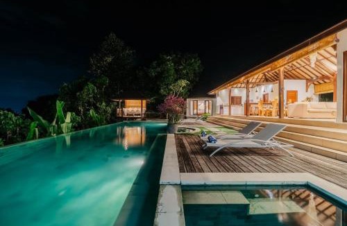 Kayu Putih Villa | Villa Saraswati Lovina