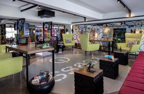 Petitenget Hotel | Viva Dash Hotel Seminyak