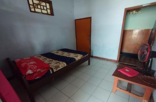 Kecamatan Montong Gading Hotel | Hotel O Dannis Homestay Near Musholla Al Istiqomah Terawangan