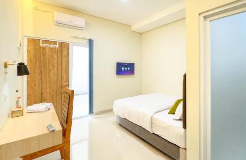 Nganjuk Hotel | Urbanview at Sutomo Syariah near RSUD Nganjuk by RedDoorz