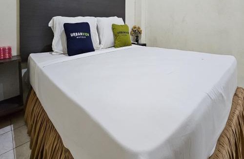 Banjarmasin Hotel | Urbanview Hotel Kharisma Banjarmasin