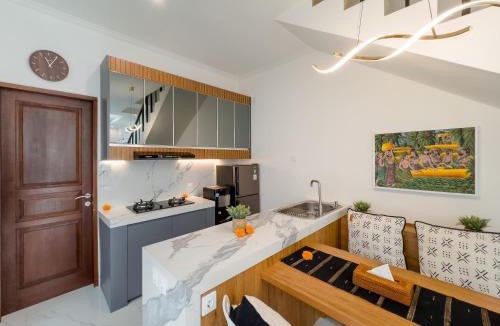 Denpasar Barat Villa | De Amelia Villa Seminyak by Nagisa Bali