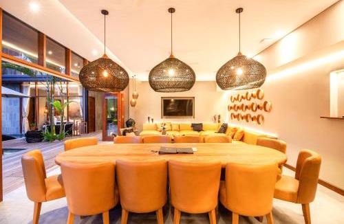 Berawa Villa | Luxury 6BR Villa, 400m to Canggu's Finns Beach