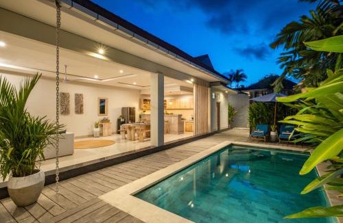 Petitenget Villa | ☆ Villa Larissa ☆ Seminyak 2BR Pool Kuta Petitenget