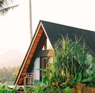 West Selemadeg Hotel | Desa Cabins