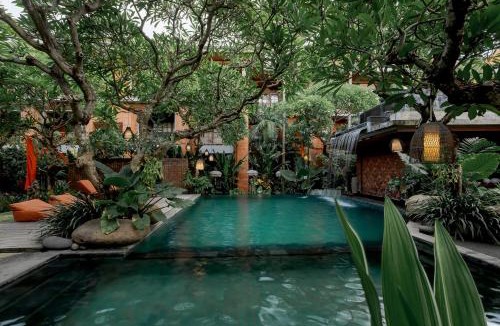Kuta Hotel | Fourteen Roses Boutique Hotel, Kuta