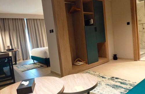 Tunis Hotel | Golden Tulip El Mechtel