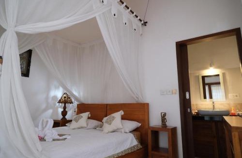 Kubu House | Retreat Villa Toraja Baturinggit