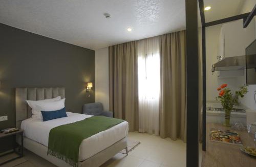 Les Berges du Lac Apartment | MAIA HOTEL SUITES