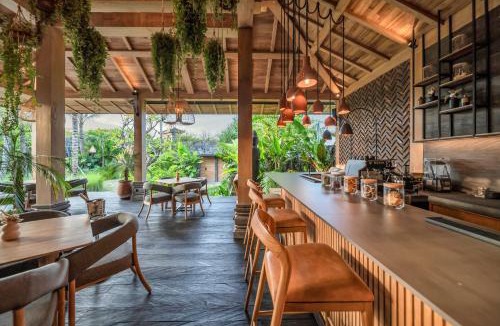 Tumbak Bayuh Hotel | Desa Hay Canggu
