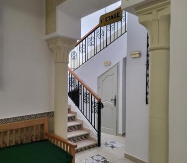 Borj Erras Hotel | Hotel Dar Al Madina