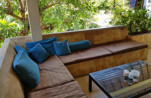 Anturan Hotel | Villa Lumbalumba