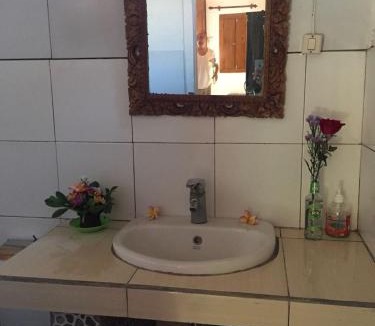 Lovina Apartment | Barclona Guesthouses Lovina