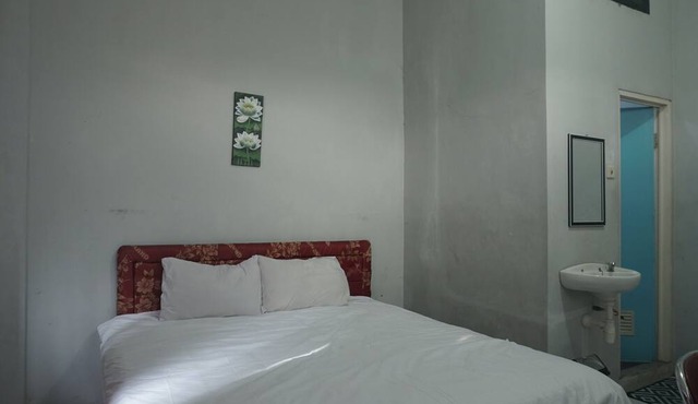 Hotel O Azeela Kost Syariah