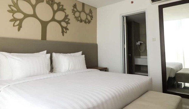 Palm Park Hotel Surabaya in Surabaya
