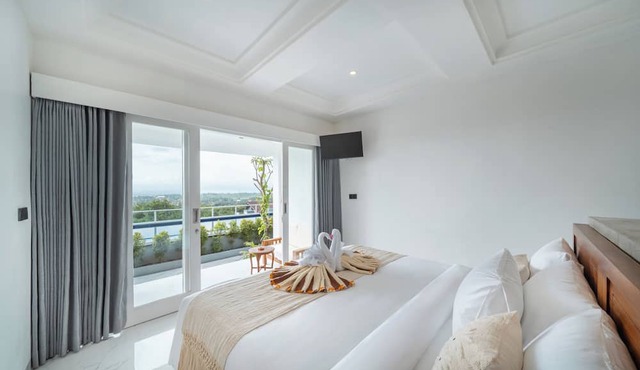 Nyuh Gading Hill