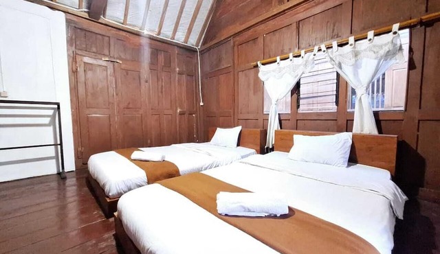 Villa Pondok Daun Yogyakarta in Bangunjiwo