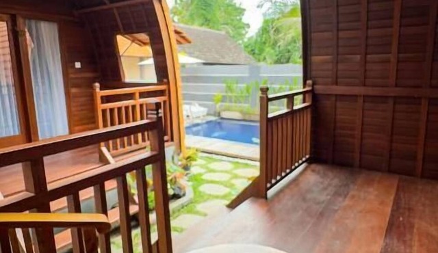 Sayong Wooden House