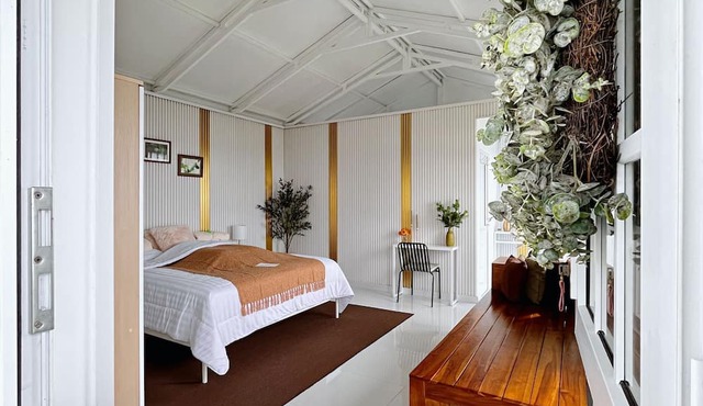 Querencia Cabin