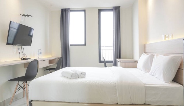 Cozy Studio At 32Th Floor Evenciio Margonda Apartment in Depok