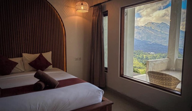 Caldera Hotel & Restaurant