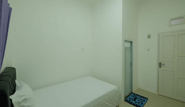 Hotel O Rafira Losmen NearYani Heahlerr