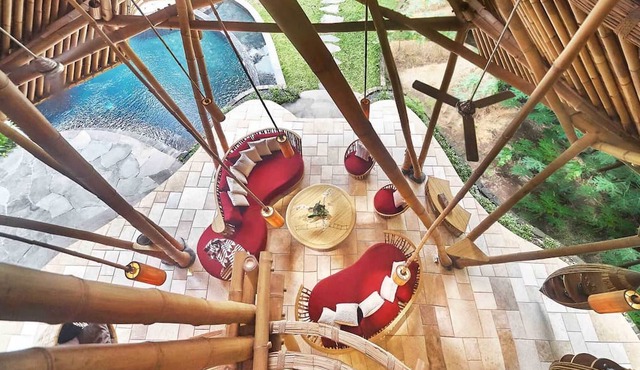 Cacao House Eco-Luxe Family home near Green School