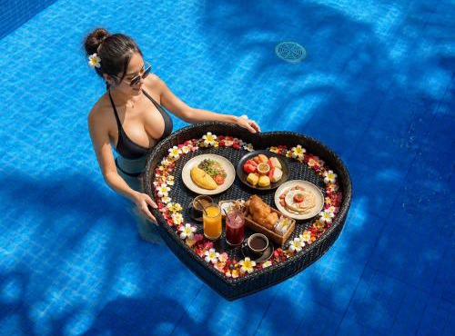 Cinta Mas Villa by Best Living