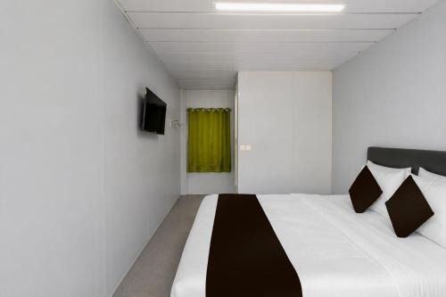 Hotel O near Living World Mall formerly TS 12 Residence