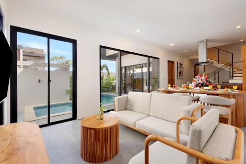 BrandNew Beachside Luxury Villa 3BR Tropical B