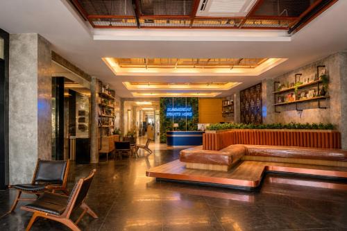 Summerday Hotel