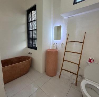 Pyramid Ateliero Hotel Canggu