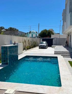 villa avec piscine et jardin a kerkwen