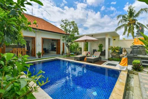 Banyu Riris Villa Lovina Private Villa