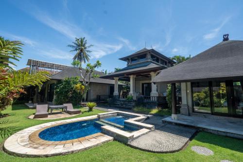 3BR Beautiful Villa Queen With Stunning Rice Field