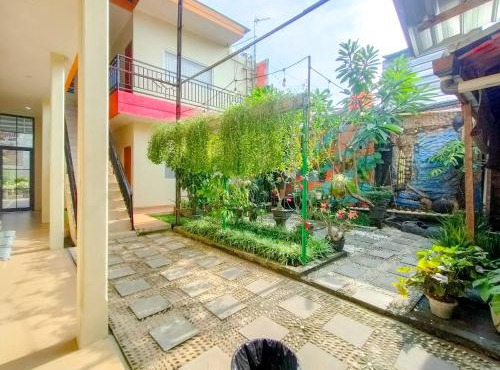 RedDoorz Syariah at Graha Adi Karya Kartasura in Kartosuro