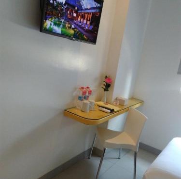 Amaris Hotel Margorejo Surabaya
